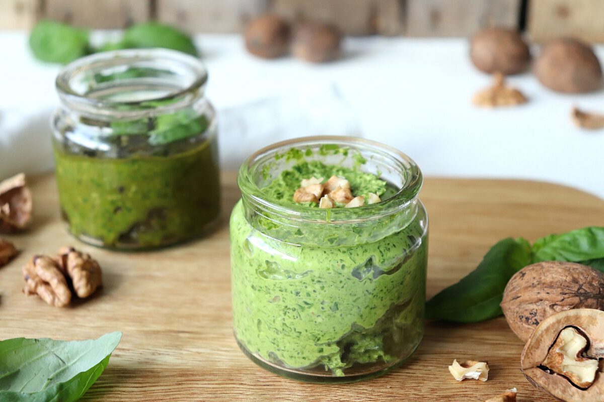 Selbstgemachte Spaghetti und Walnuss-Pesto - Stylingkitchen